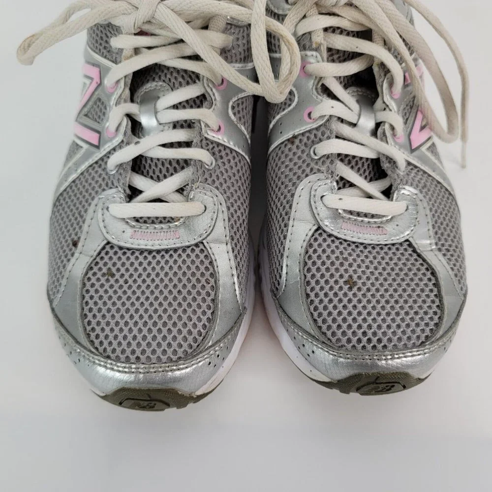 New Balance Womens Susan G Komen WW665KM Size 8 Gray Breast Cancer Sneakers‎